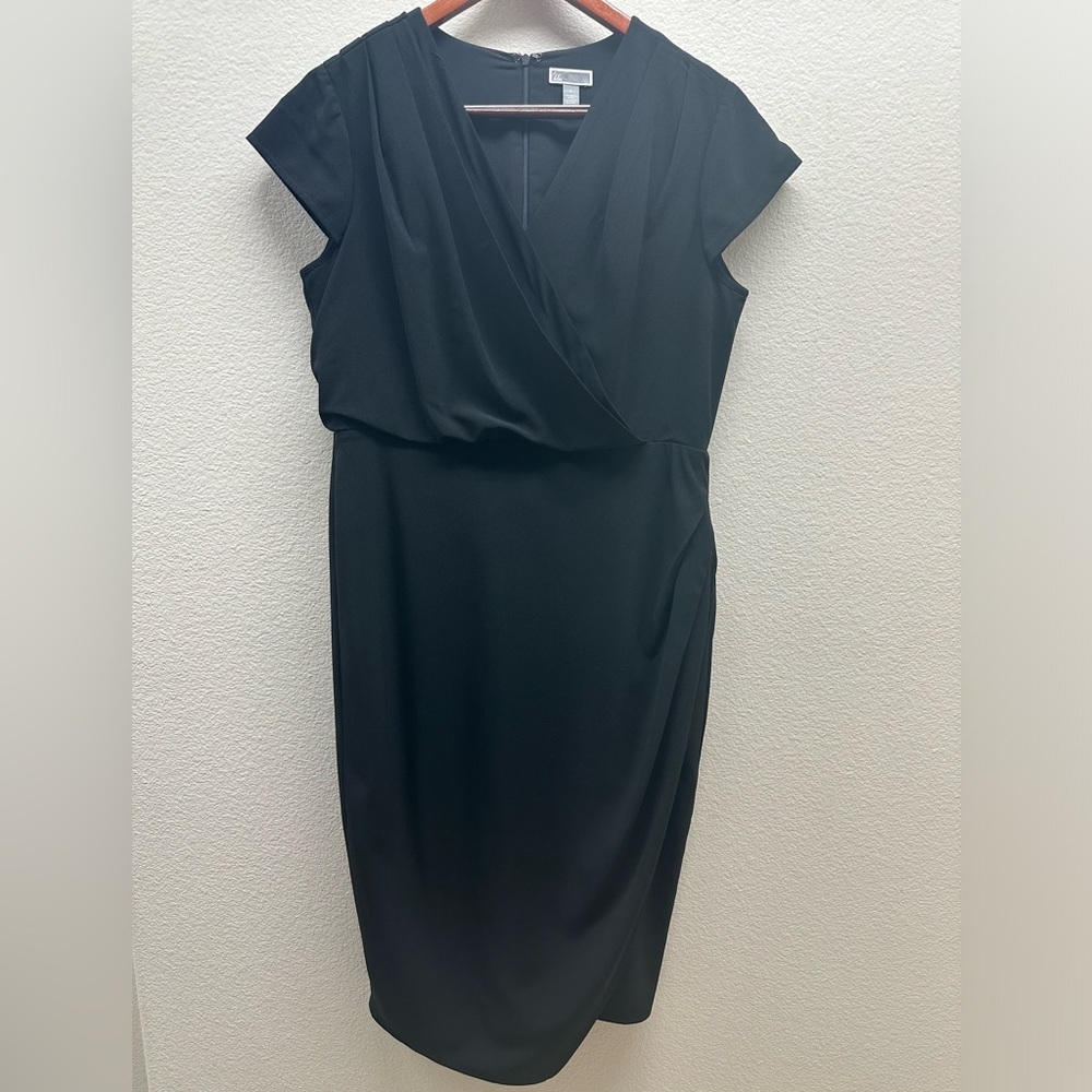 Chelsea28 Faux Wrap Jersey Midi Dress - Picture 2 of 5